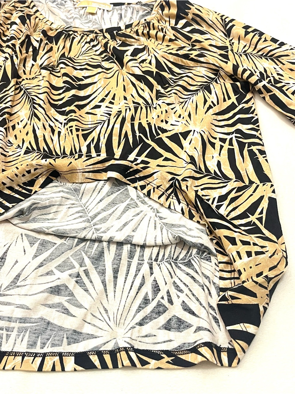 Michael Kors Women's Black and Tan Fall Palm-Leaf Print Bell-Sleeve Top Large - Picture 10 of 16